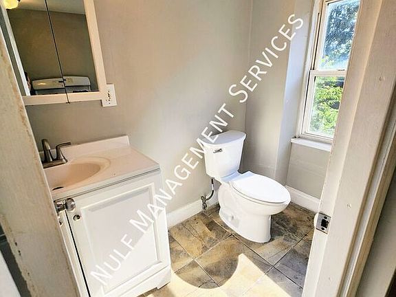 4th image of 4058 Penn Ave #2