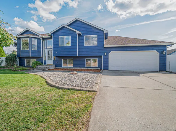 17814 E Olive Ln, Greenacres, WA 99016