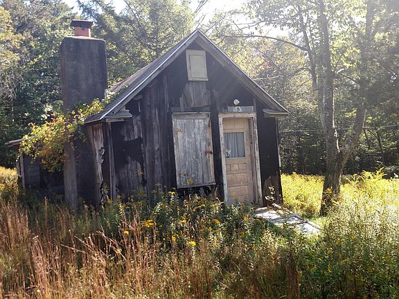 3rd image of 114 Pace Ln