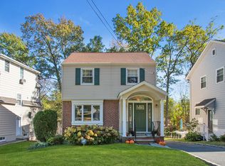 16 Sunset Dr, Millburn, NJ 07041