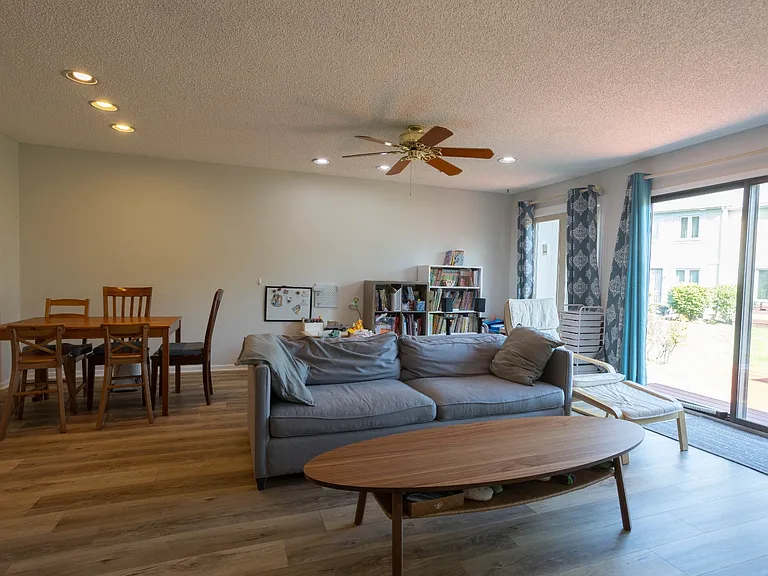 296 Tanager Ct — Photo 14