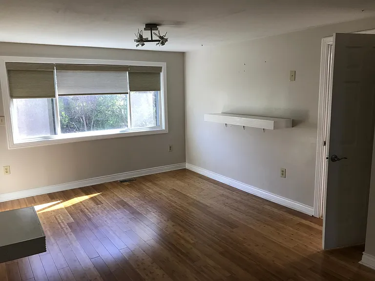 7400 Holcomb Rd — Photo 11