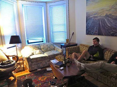 4 bed, 1400 sqft, $6,800 — Photo 3