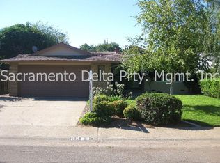 8624 Royalglen Way, Sacramento, CA 95826