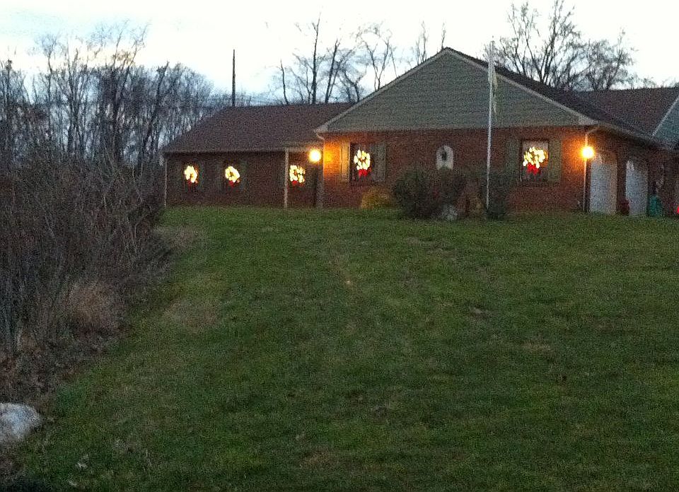 Front view of home.