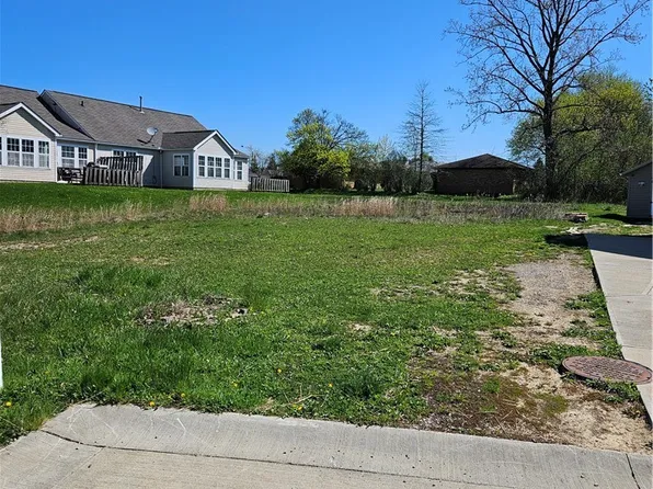66 Hubbell Way, Bedford, OH 44146