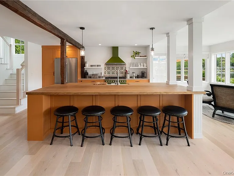 24 Cove Rd — Photo 11