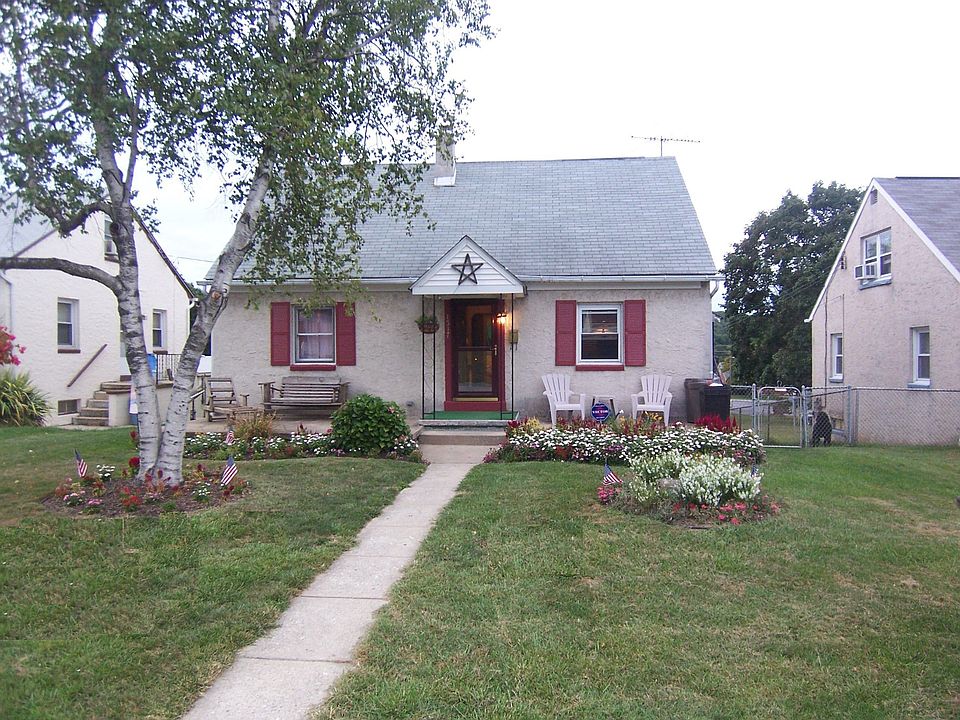 1st image of 1517 Stirling St