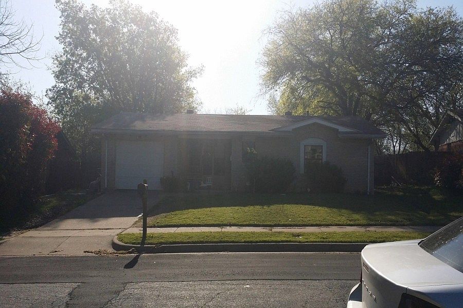 1st image of 2412 Brookshire St