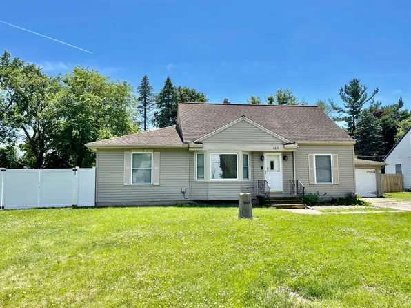 169 N State St, Michigan Center, MI 49254