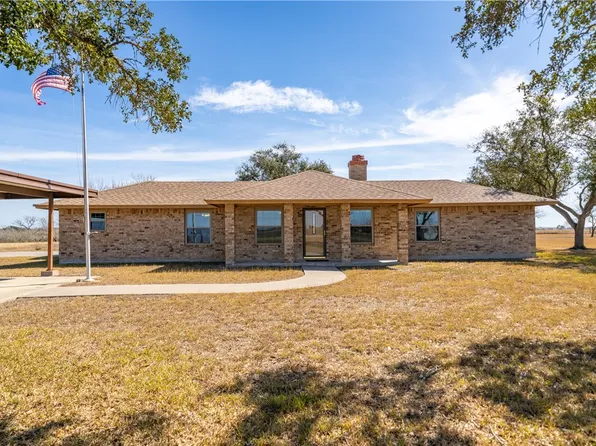 664 County Road 81a, Bishop, TX 78343