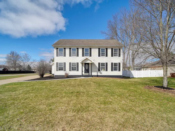 4834 Sir Austin Dr, Jackson, MI 49201