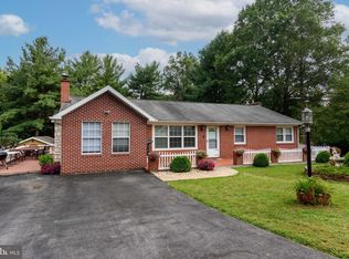 6011 Canyon Rd, Harrisburg, PA 17111