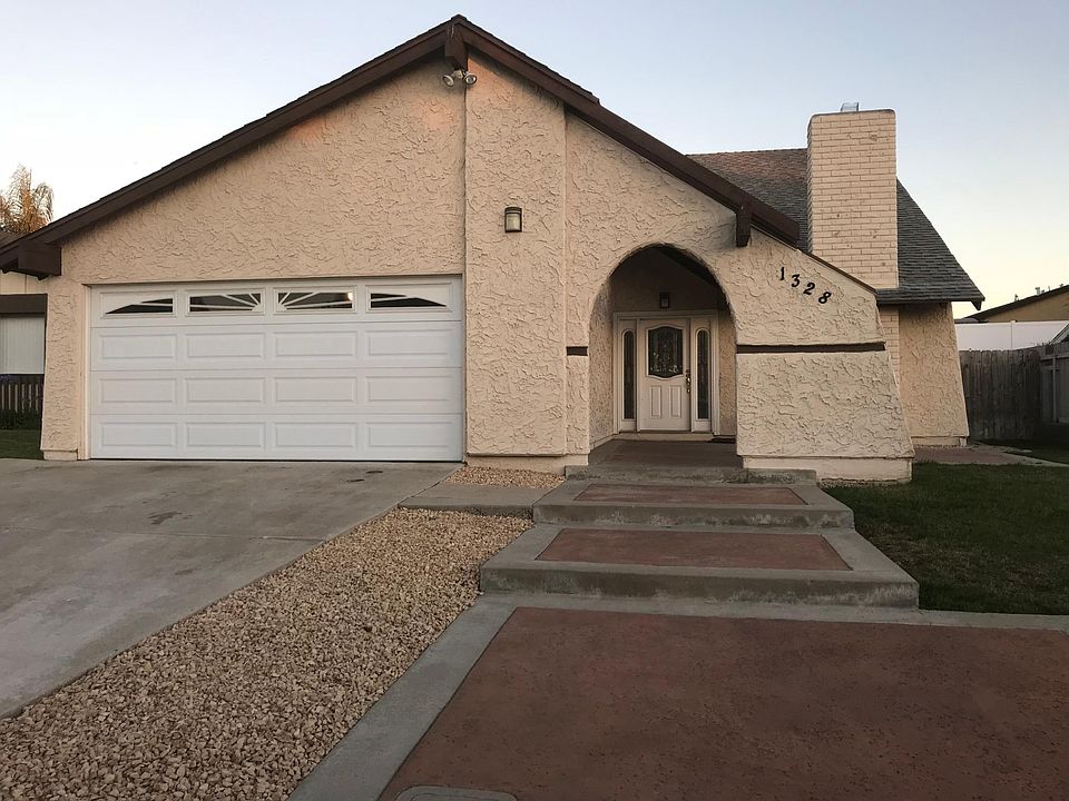 1st image of 1328 Yorba Ct