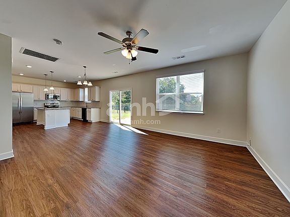 5th image of 4877 Chutney Dr