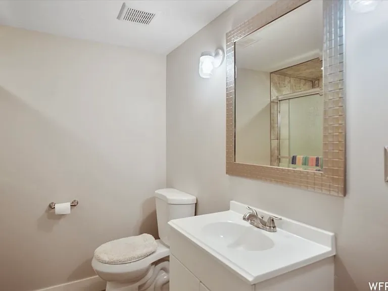 1678 E 1460 N — Photo 18