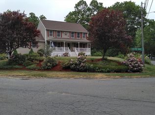 2 Shelter Ridge Rd, Leicester, MA 01524