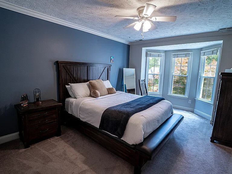 6028 Iverleigh Cir — Photo 27