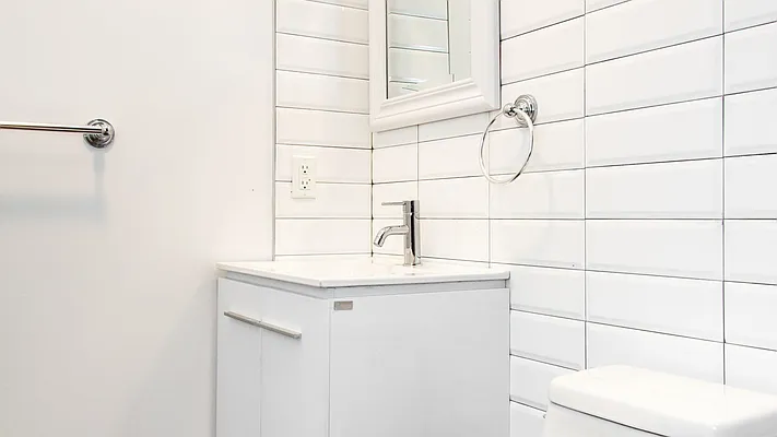 Rented by Nooklyn NYC LLC | media 66