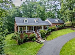 158 Oakmont Pl, Mount Airy, NC 27030