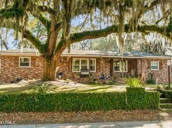 701 Battery Creek Road, Beaufort, SC 29902