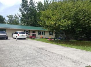 637 McCartt St, Wartburg, TN 37887