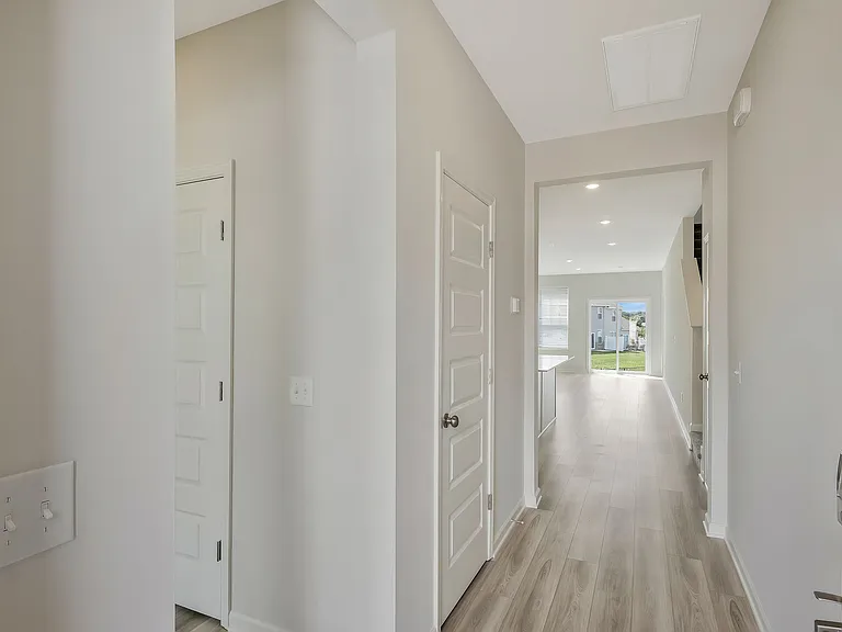 419 Alcott Way — Photo 3