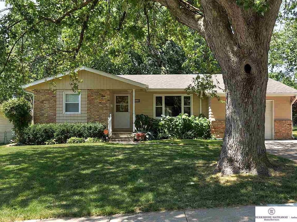 1st image of 8624 Park View Blvd