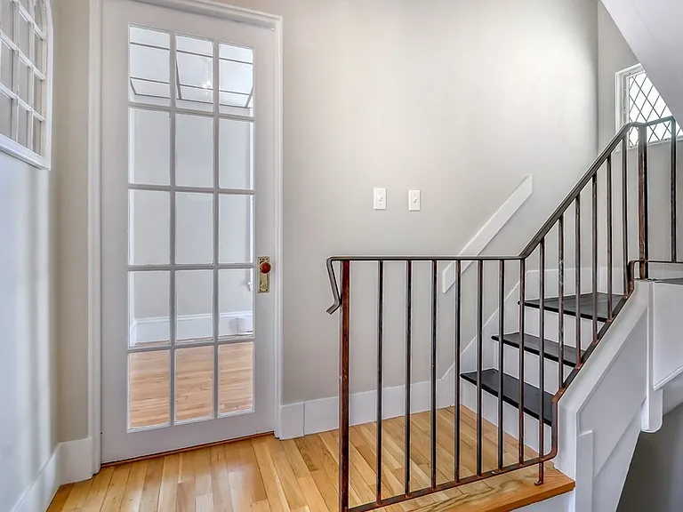 27 Emery St #2 — Photo 8