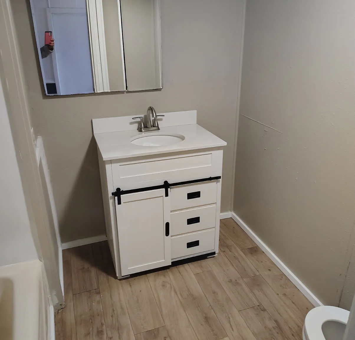 3 bed, 960 sqft, $1,100 — Photo 4