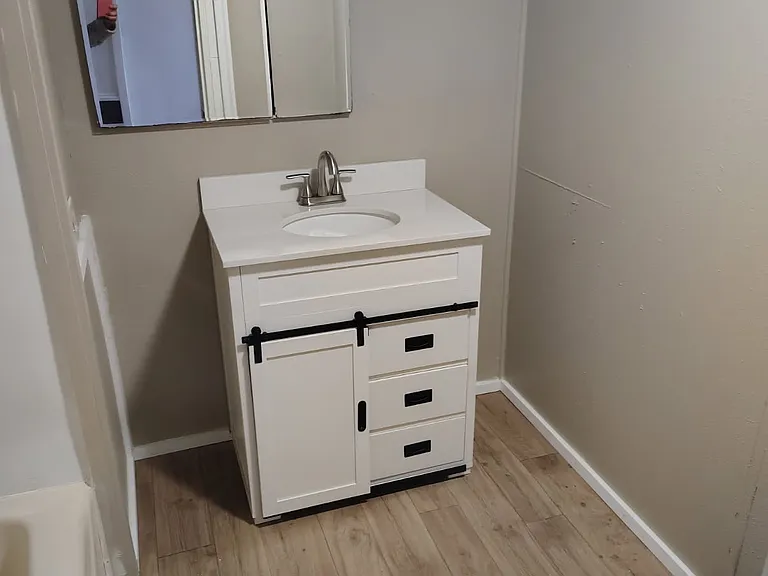 1377 FM 450 N — Photo 4