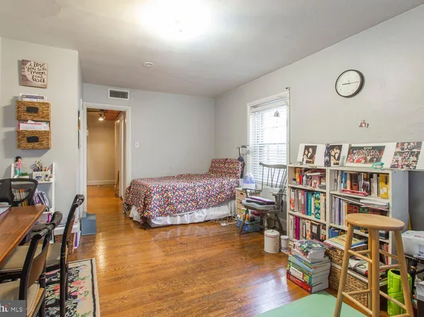 1807 Spruce St #3R, Philadelphia, PA 19103