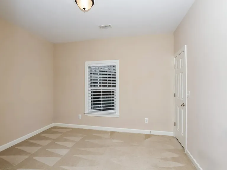 8907 Arbor Creek Dr — Photo 11