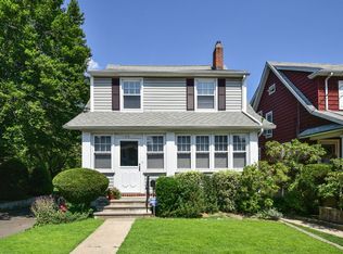 33 Ellenton Ave, New Rochelle, NY 10801