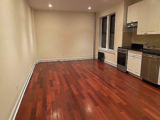 1st image of 687 W 204th St APT 1H