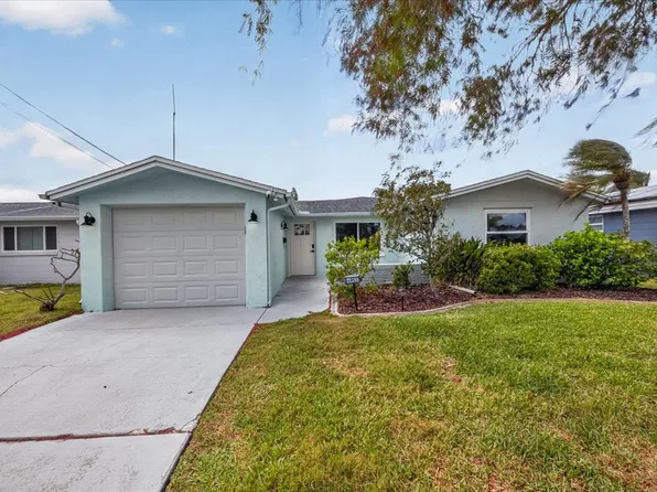 4953 Blue Heron Dr, New Port Richey, FL 34652