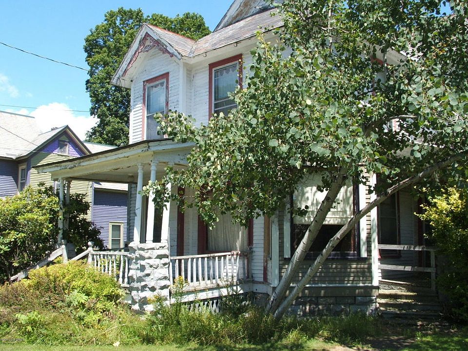 32 Mettowee St, Granville, NY 12832 Zillow