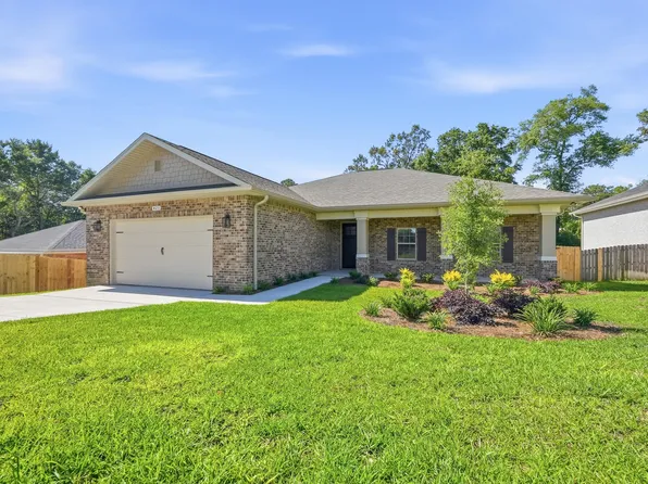 423 Marquette St, Valparaiso, FL 32580
