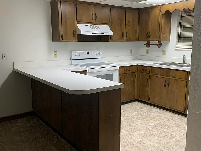 307 Vantage Point Ln #33 — Photo 5
