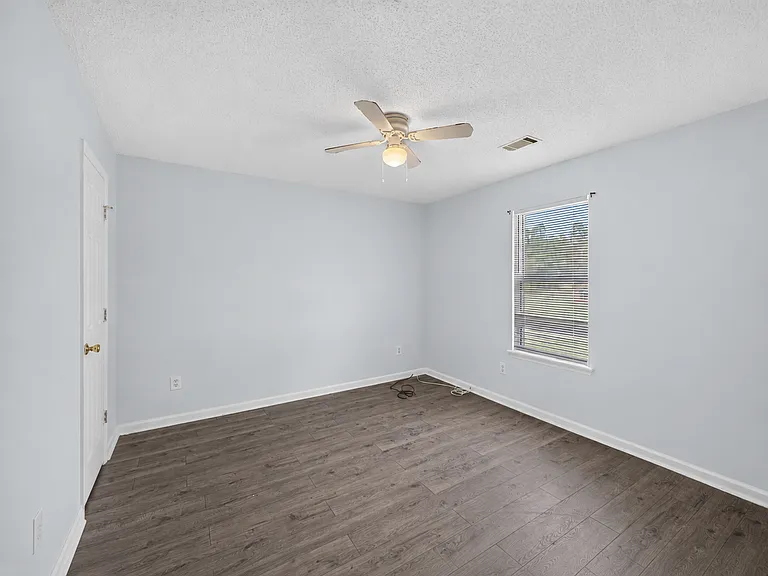 4810 Golden Leaf Ln — Photo 14