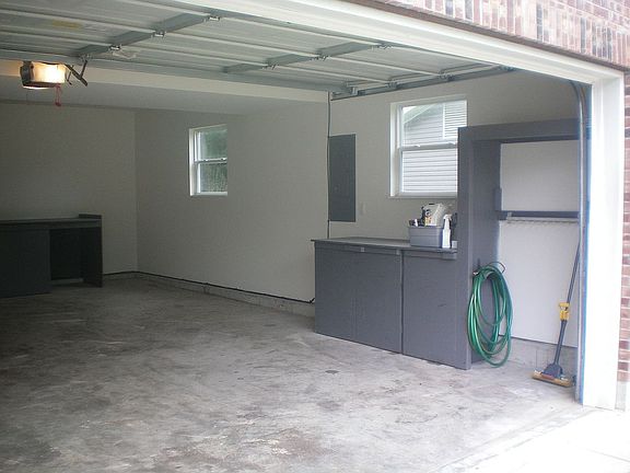 4th image of 1814 Catlin Dr