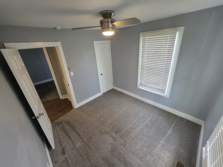 325 Cherry St — Photo 18
