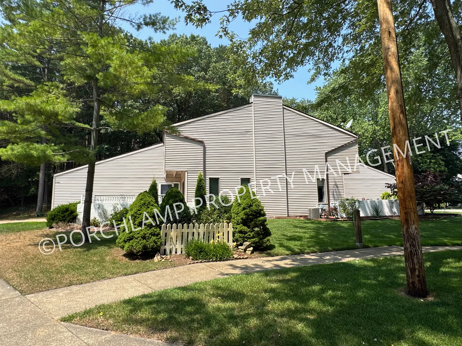2 bed, 1312 sqft, $1,850 — Photo 3