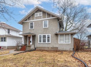 1219 Pershing Blvd, Clinton, IA 52732