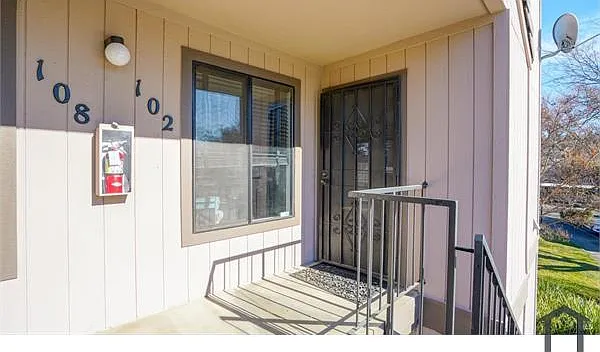 1801 Marshall Rd — Photo 2
