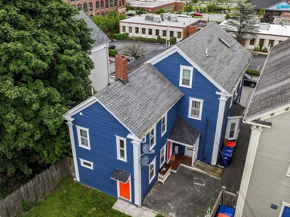 931 Pleasant St, New Bedford, MA 02740