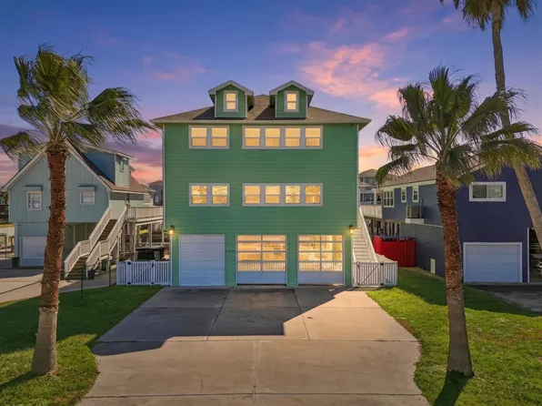 22105 Zapata Dr, Galveston, TX 77554