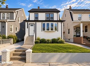 187-16 Mangin Ave, Saint Albans, NY 11412