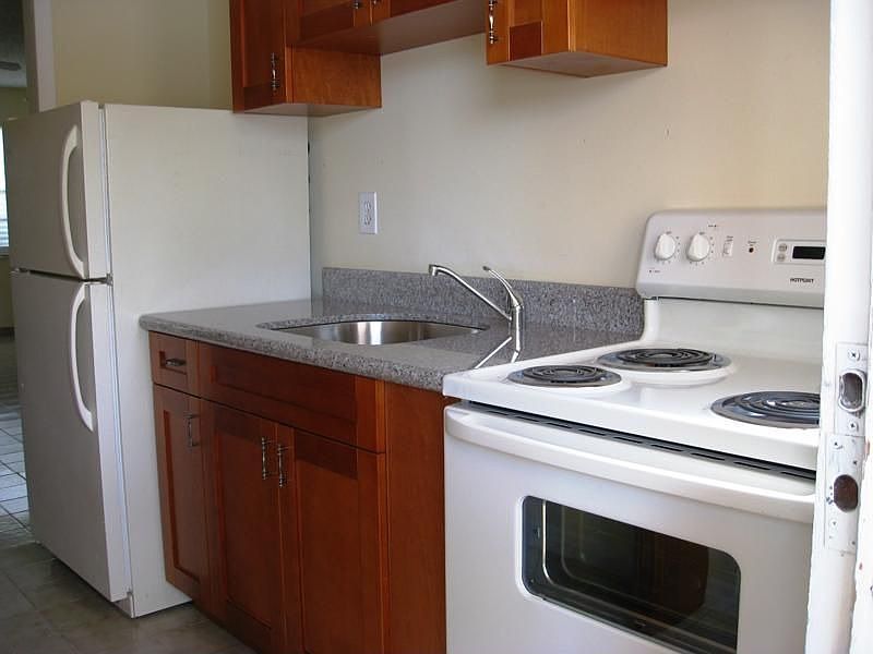 2nd image of 3670 SW 10th St #9A