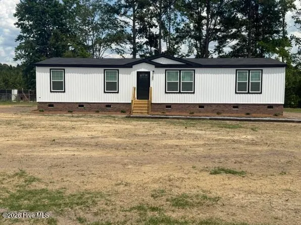 213 Pridgen Acres Drive, Clarkton, NC 28433